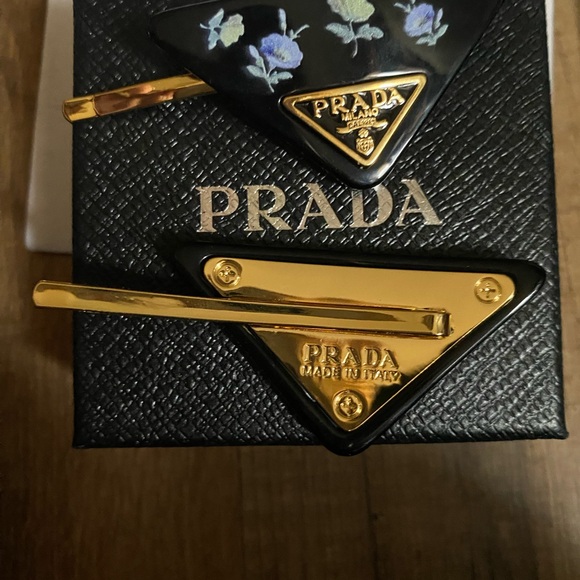 Prada Black and Gold Floral Hair Clips - Picture 3 of 6